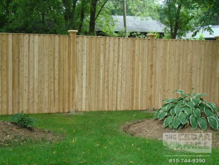 cedar-fence-installed-in-Aurora-Illinois-052